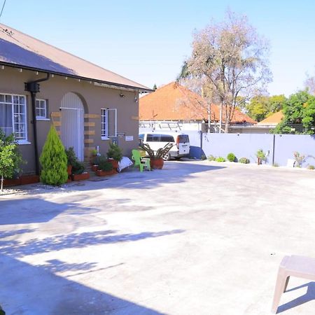 Union Guesthouse Pretoria-Noord エクステリア 写真