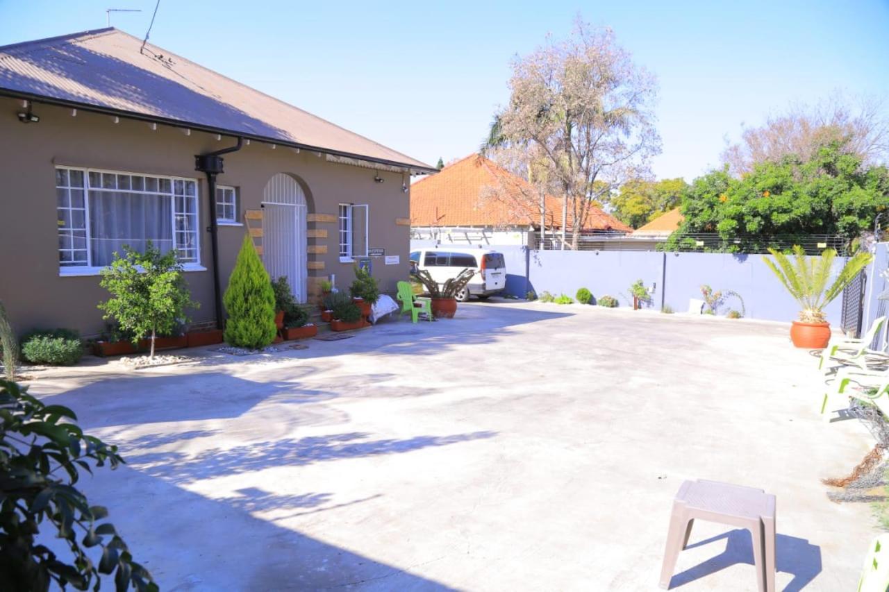 Union Guesthouse Pretoria-Noord エクステリア 写真